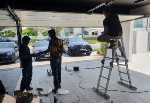 Automatic Overhead Sectional Garage Door